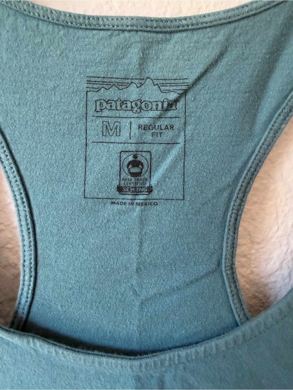 Patagonia Women's Teal Logo Racerback Tank, 100% Cotton. EUC. Medium. - Picture 3 of 9